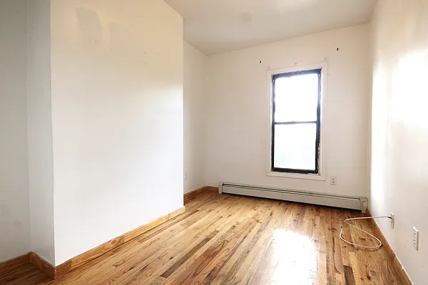 Rented by Rental Solutions Inc | media 41