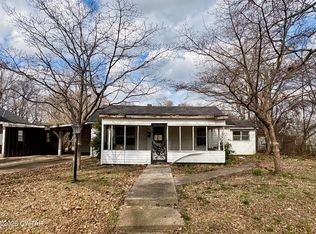 724 Martin L King Dr E, Union City, TN 38261