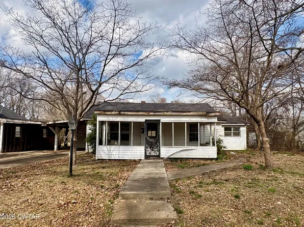 724 Martin L King Dr E, Union City, TN 38261