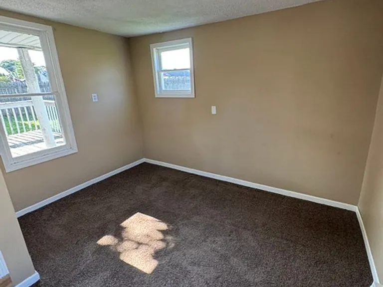 534 South St — Photo 6