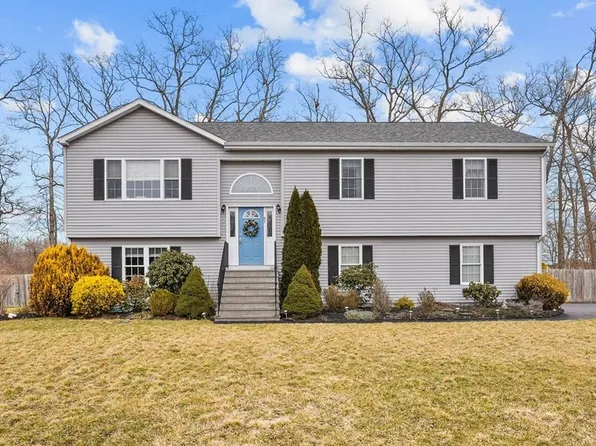 47 Oliver Way, Swansea, MA 02777