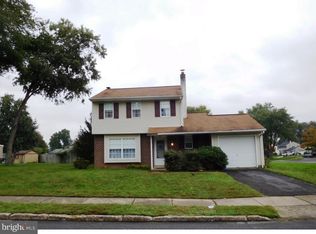 1887 Sheri Rd, Bensalem, PA 19020