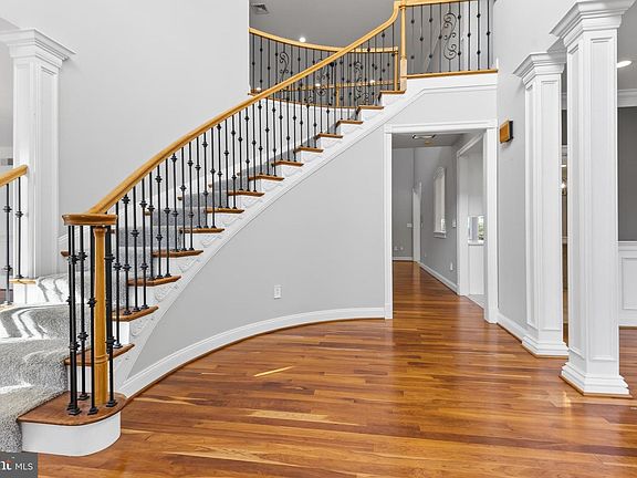 5th image of 602 Willow Grn