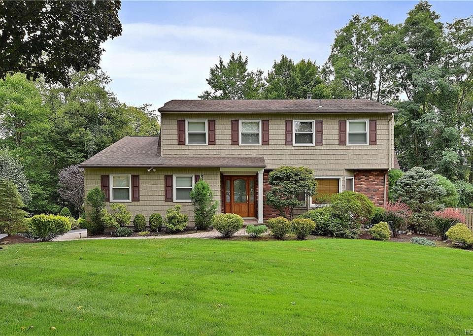 1st image of 6 Blue Jay Cir