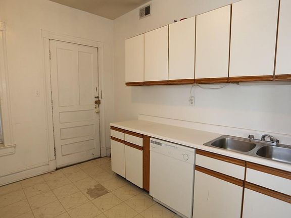 5th image of 848 W Lill Ave #H