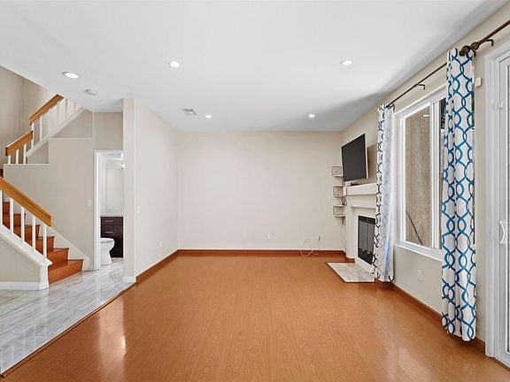4th image of 12330 Creekview Dr #12330
