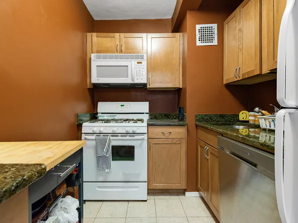 107-40 Queens Boulevard image 6 of 19