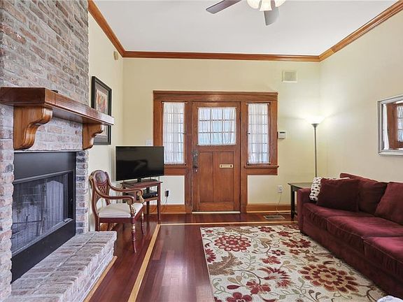 5th image of 2201 S Lopez St