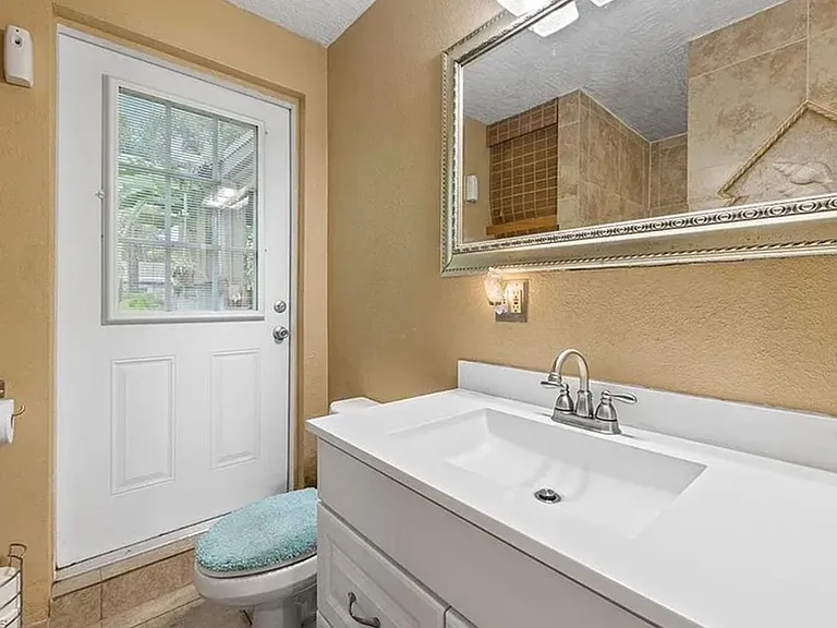 1535 Ransom St — Photo 9
