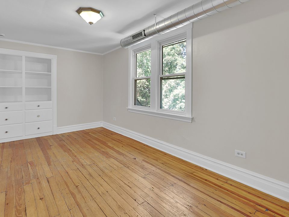 1st image of 3846 N Troy St #2