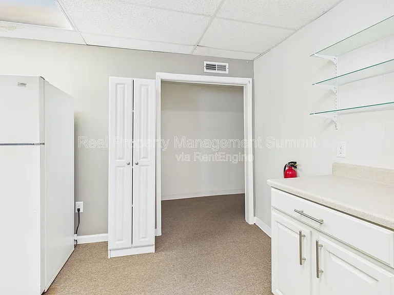 2501 N Augusta St #A — Photo 7