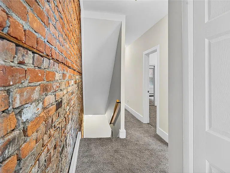 23 W Center St — Photo 25