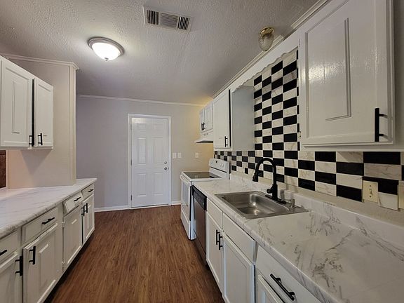 4th image of 1552 Cheyenne Rd