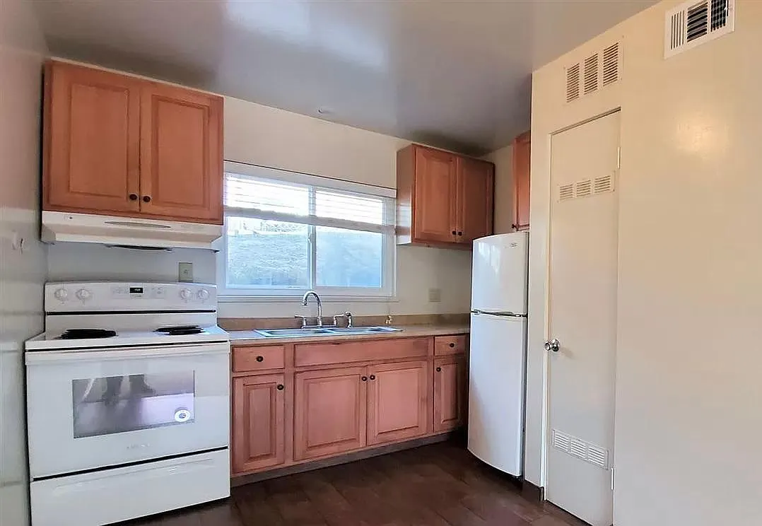 1 bed, $2,195 — Photo 2