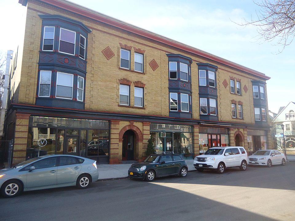 1st image of 295 Ashland Ave APT 9