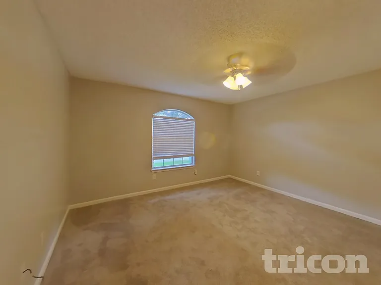 3099 Wavering Ln — Photo 6
