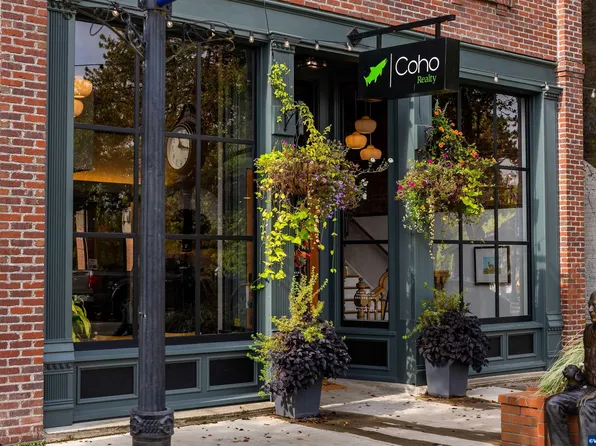 144 S Main St, Independence, OR 97351