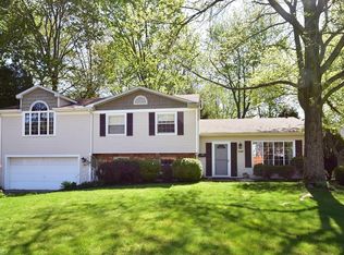 299 Walmar Rd, Bay Village, OH 44140