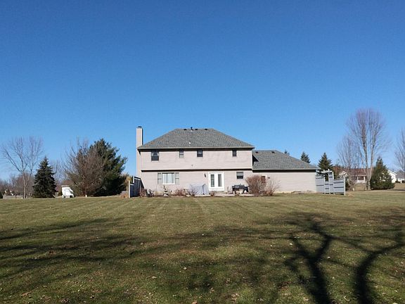 4th image of 105 Brandon Dr