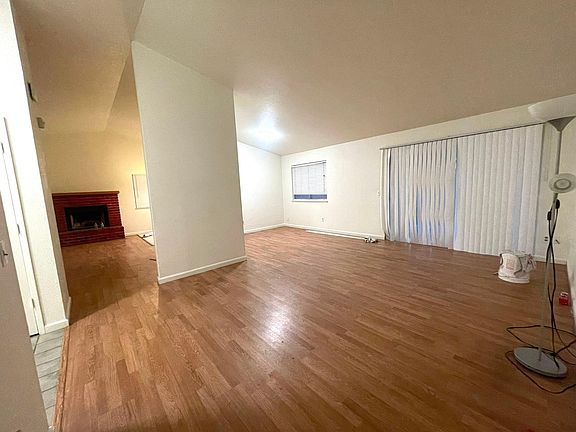 4th image of 8169 San Remo Way