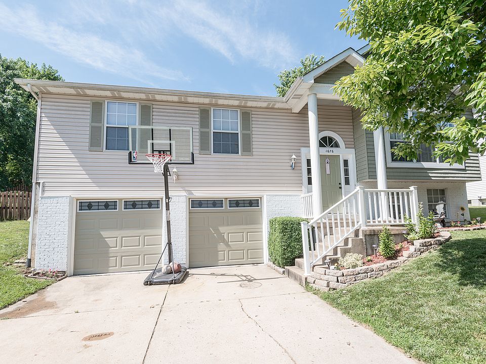 1st image of 1676 Bayberry Ln