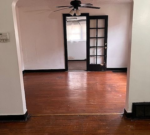 3rd image of 12453 S State St