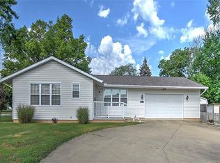 1615 S 36th St, Decatur, IL 62521