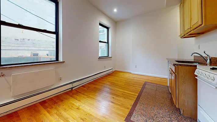 Rented by Bond New York | media 8