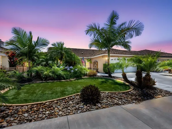 3925 Estancia Dr, Oceanside, CA 92058