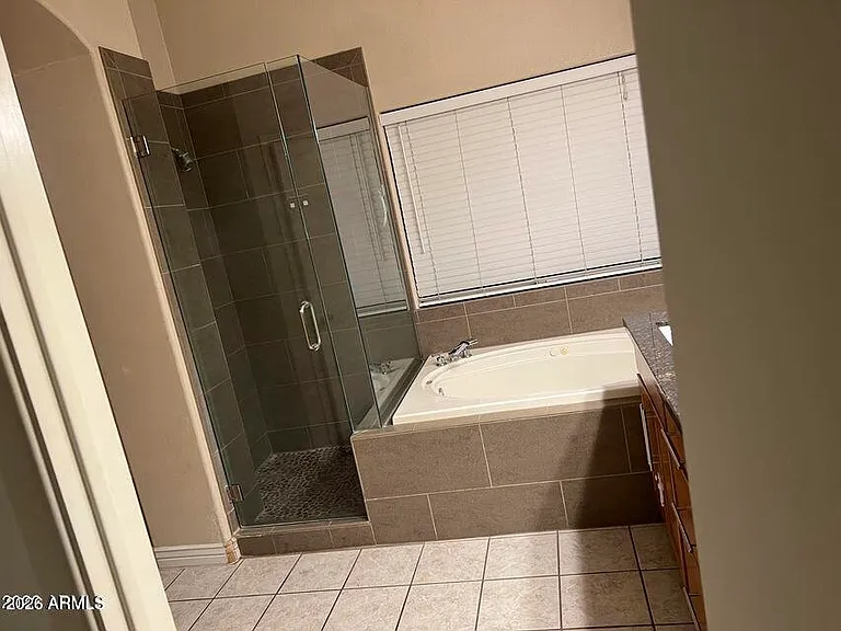 1080 E Flint St — Photo 12