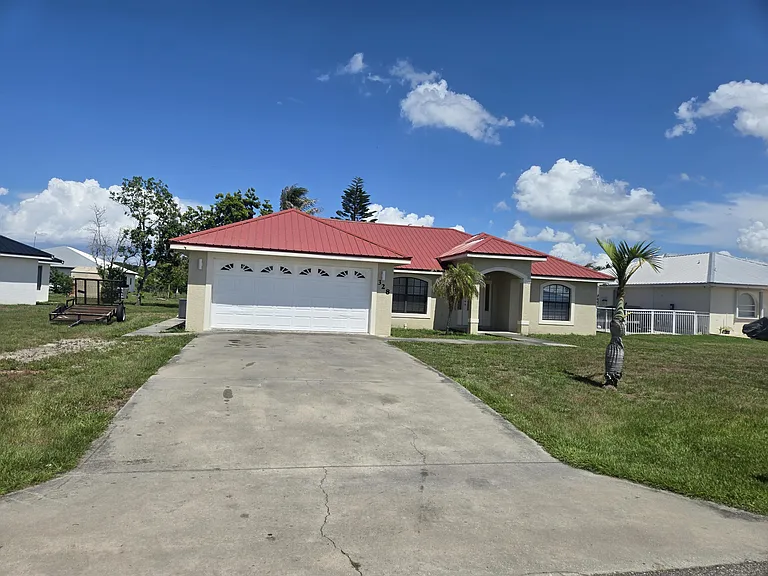 328 W Sugarland Cir — Photo 3