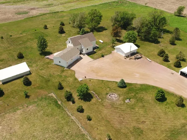 45519 273rd St, Parker, SD 57053