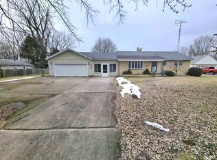 2775 Gruber Rd, Monroe, MI 48162