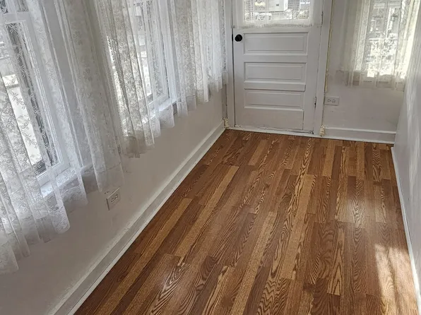 41 Orient St APT 2, Worcester, MA 01604