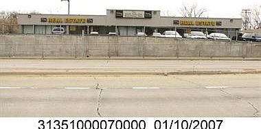 1st image of 3899-3911 Sauk Trl