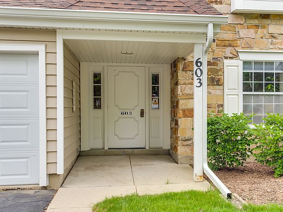 3rd image of 603 Fairbanks Ct Unit X2
