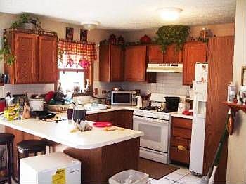 3rd image of 432 Edgewood Dr