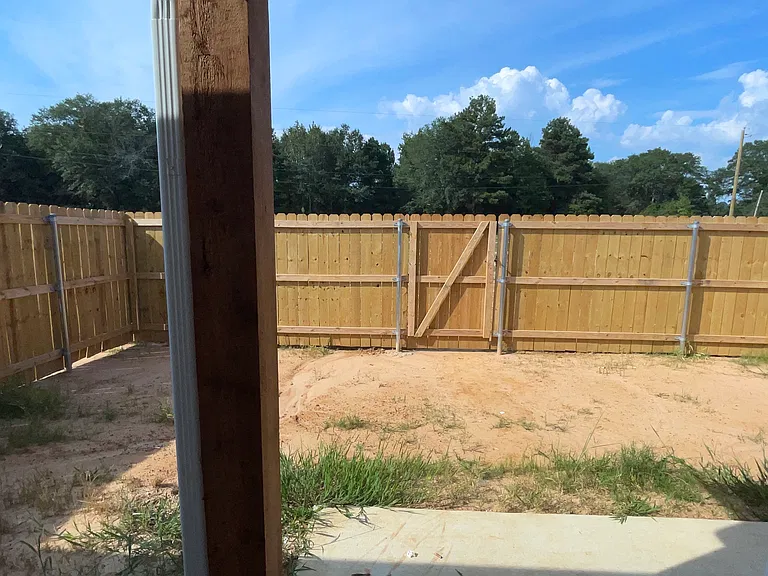 150 Stephens Rd — Photo 12