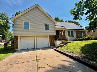16721 Hardee St, Belton, MO 64012