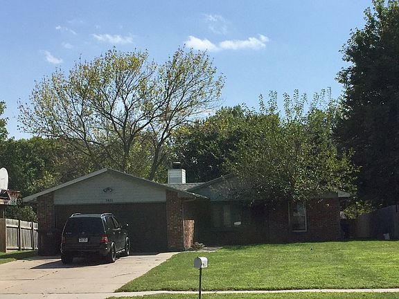 2nd image of 3831 Pioneers Blvd