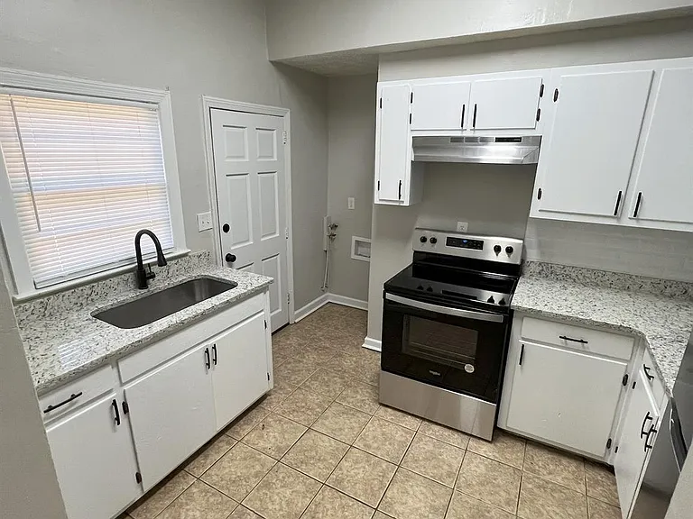 905 Wright Dr #905 — Photo 5