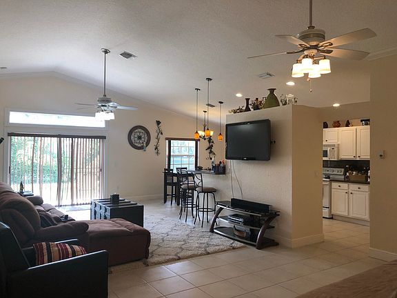 3rd image of 8550 NW 47th Street