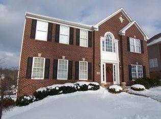 118 Great Rock Dr, Bethel Park, PA 15102