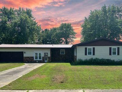 608 Orchard Dr, Newton, IL, 62448