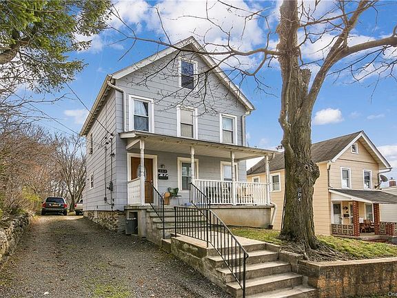 5th image of 104 N Kensico Ave