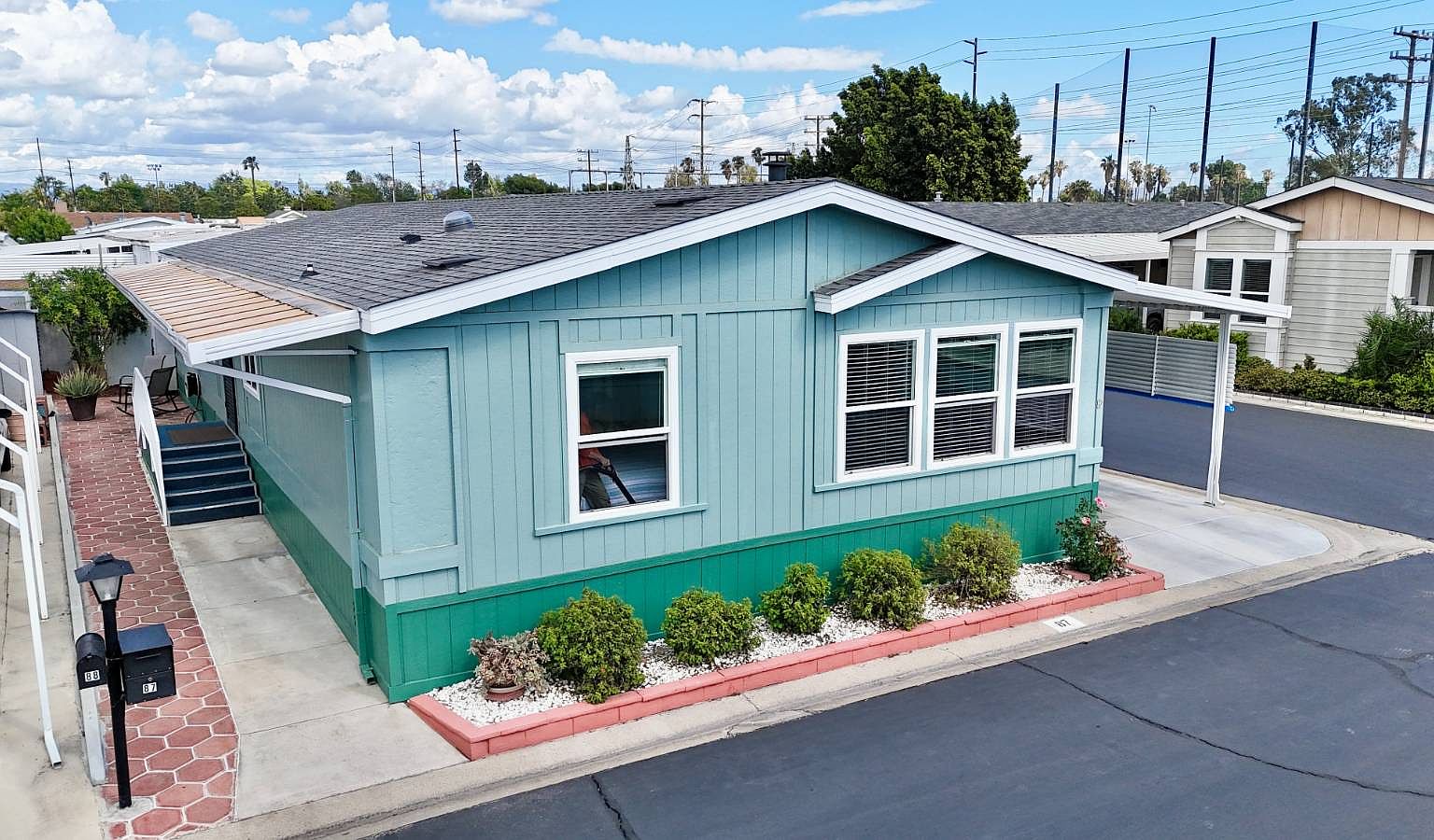 525 N Gilbert St Spc 87
