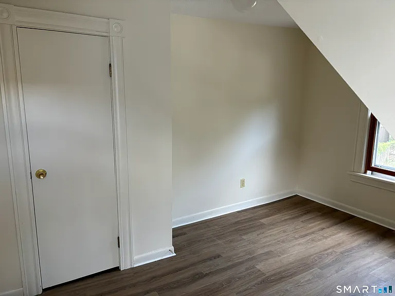 1310 Stanley St #3 — Photo 16