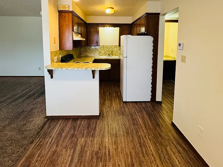 2433 W Eubanks St #8 — Photo 4