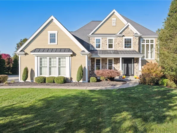 230 Longbow Ln, Mars, PA 16046