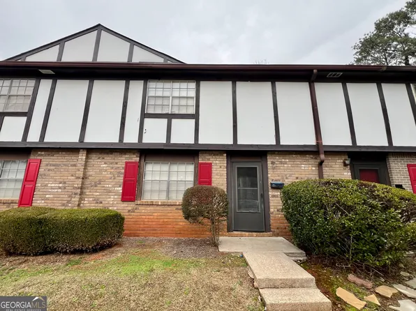 1435 Tilbury Pl, Stone Mountain, GA 30083